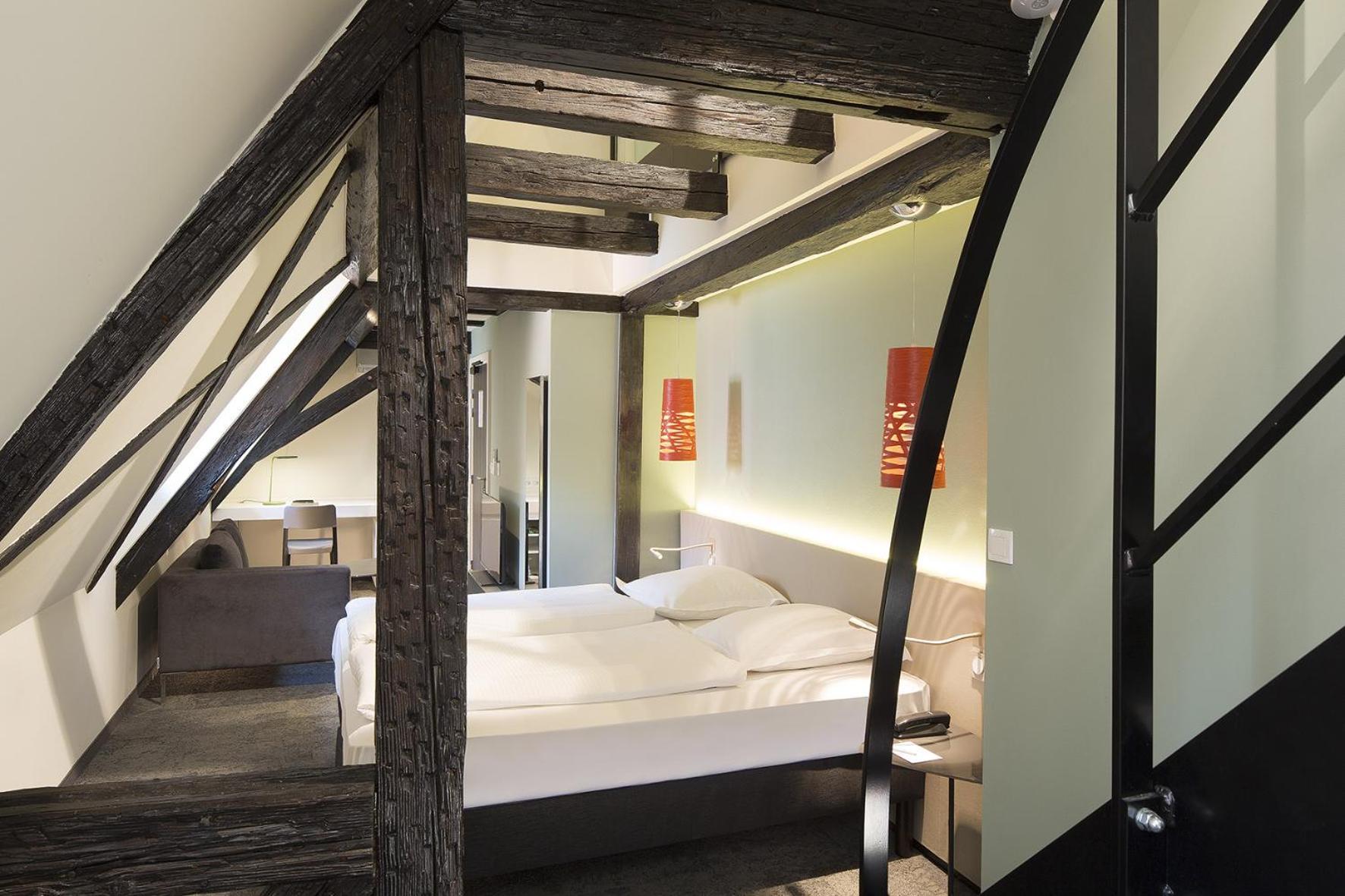 Le Colombier- Room service disponible Colmar Esterno foto