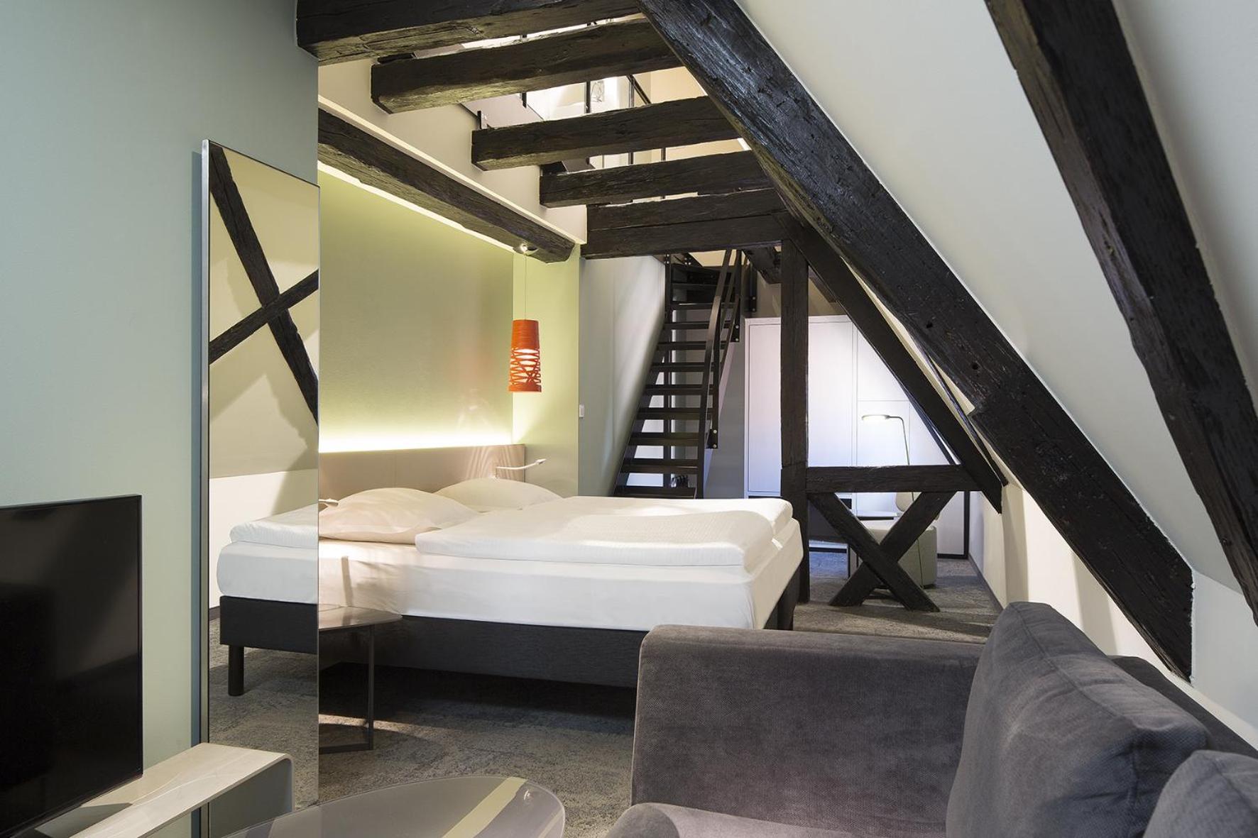 Le Colombier- Room service disponible Colmar Esterno foto